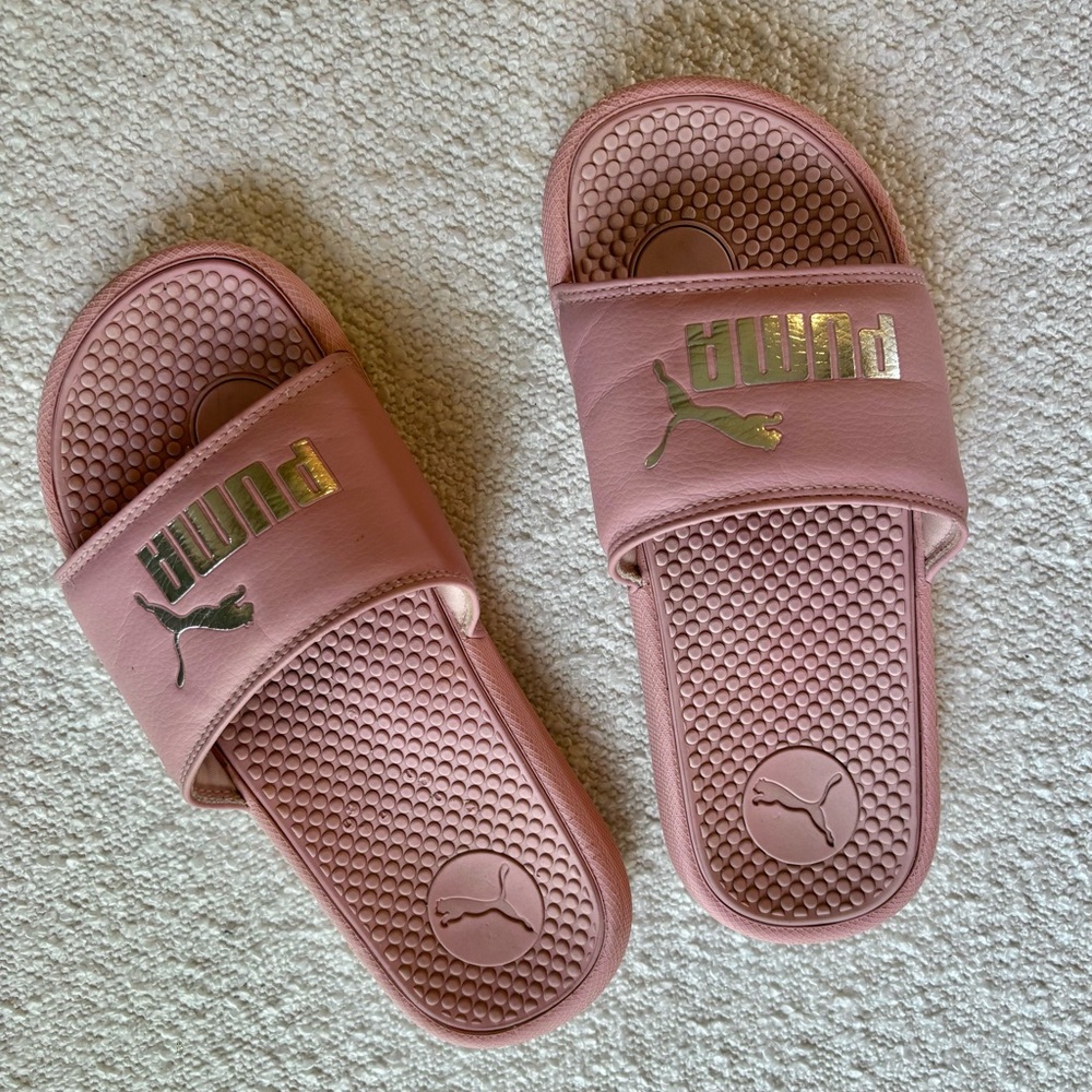 Puma Baby Pink Soft Slides with Silver Metallic Writing Size 7 - Picture 4 of 6